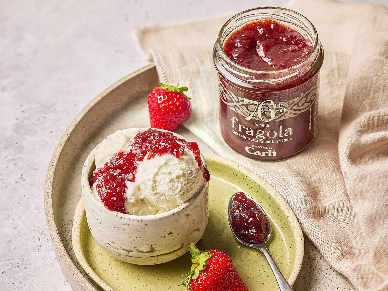 Gelato con Crema di Frutta alla Fragola